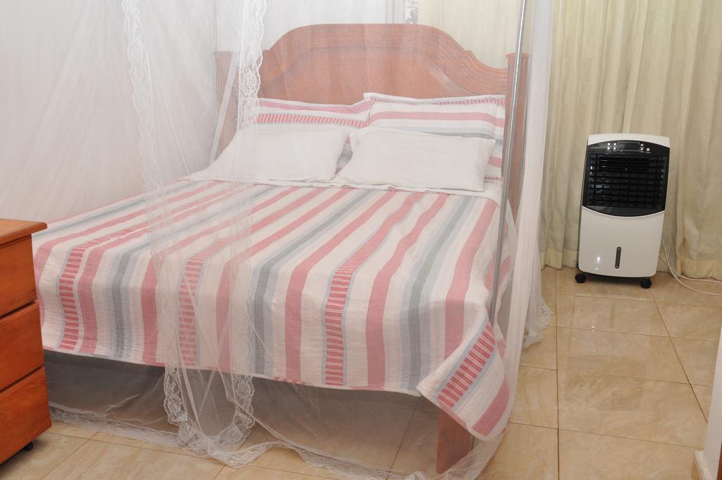 Muyenga Luxury Vacation Home كامبالا المظهر الخارجي الصورة