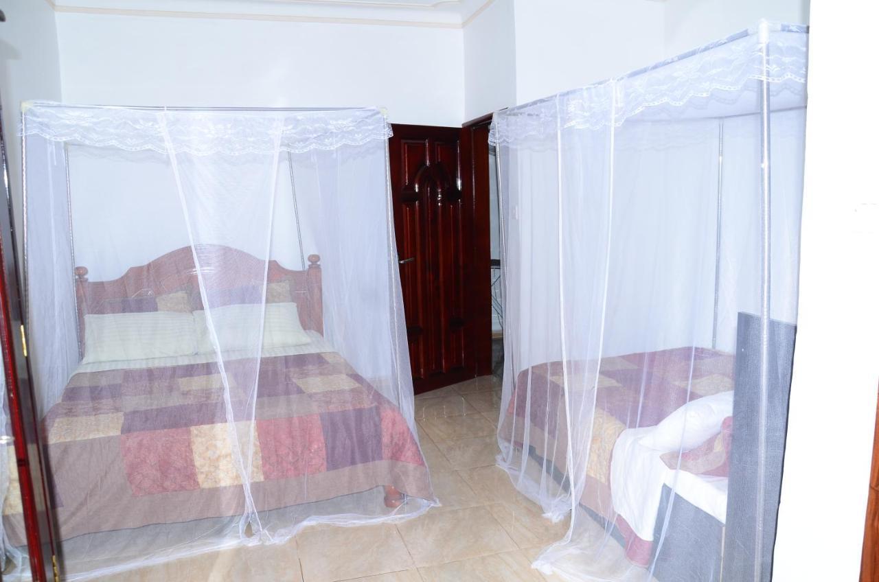 Muyenga Luxury Vacation Home كامبالا المظهر الخارجي الصورة
