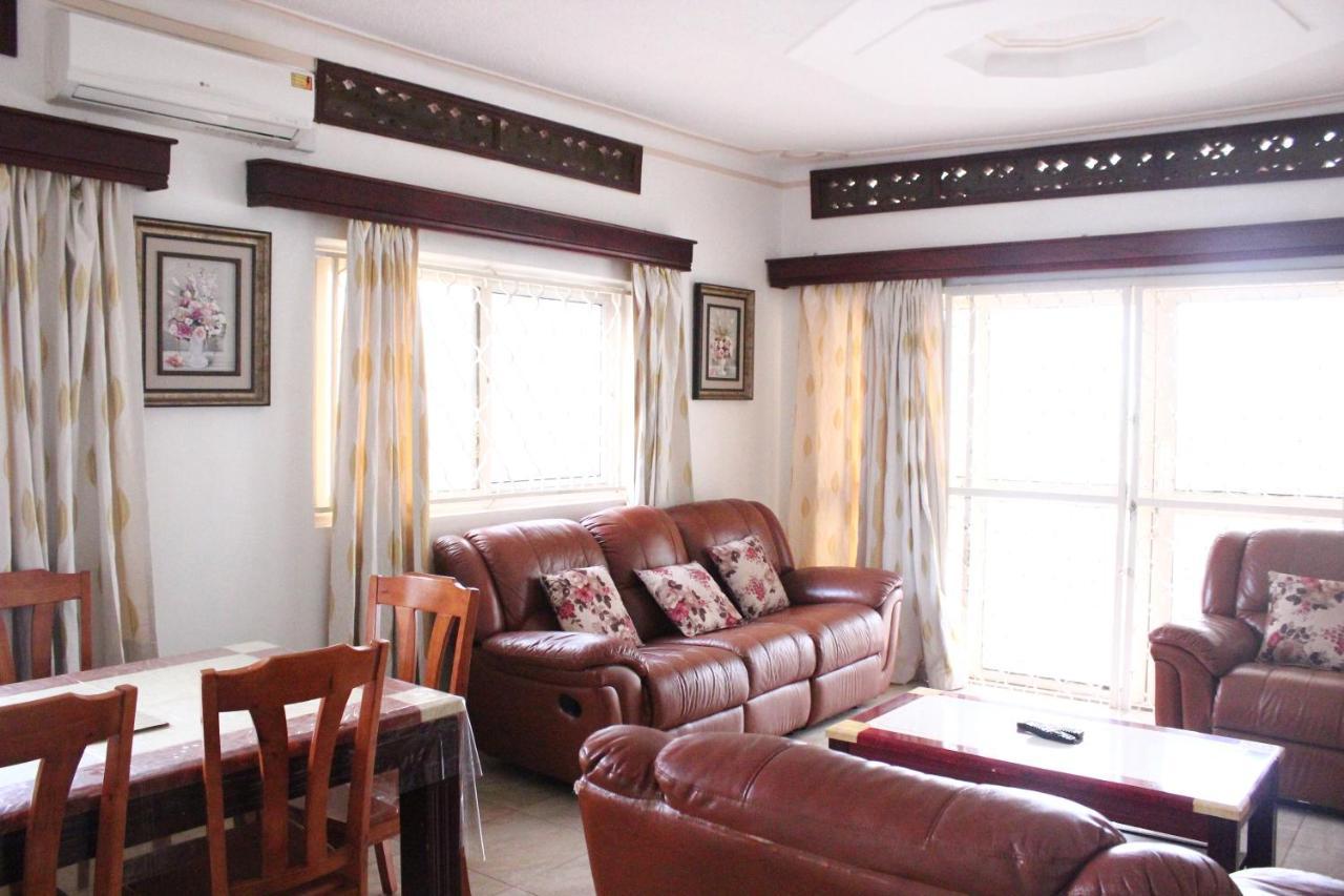 Muyenga Luxury Vacation Home كامبالا المظهر الخارجي الصورة